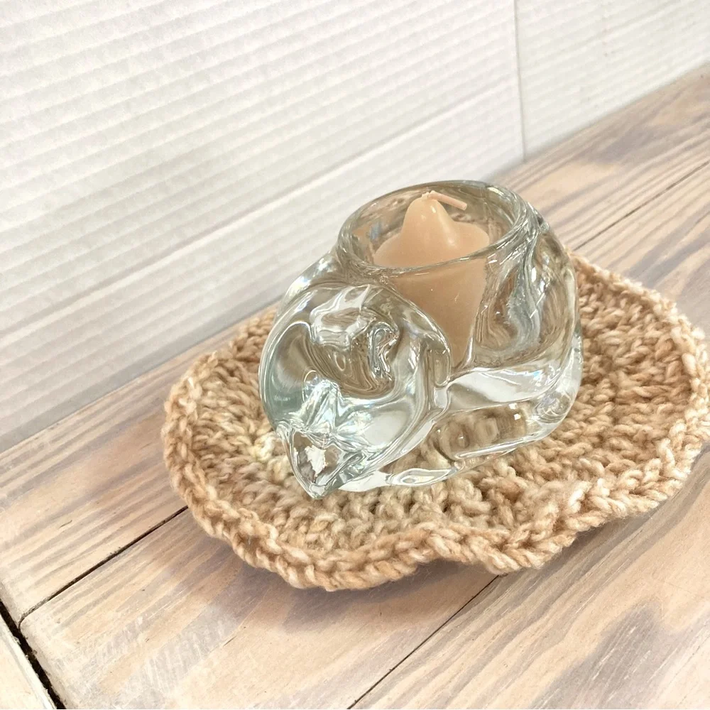INDIANA GLASS Kitty Cat Glass Votive Candle Holder with Hand Crochet Doily